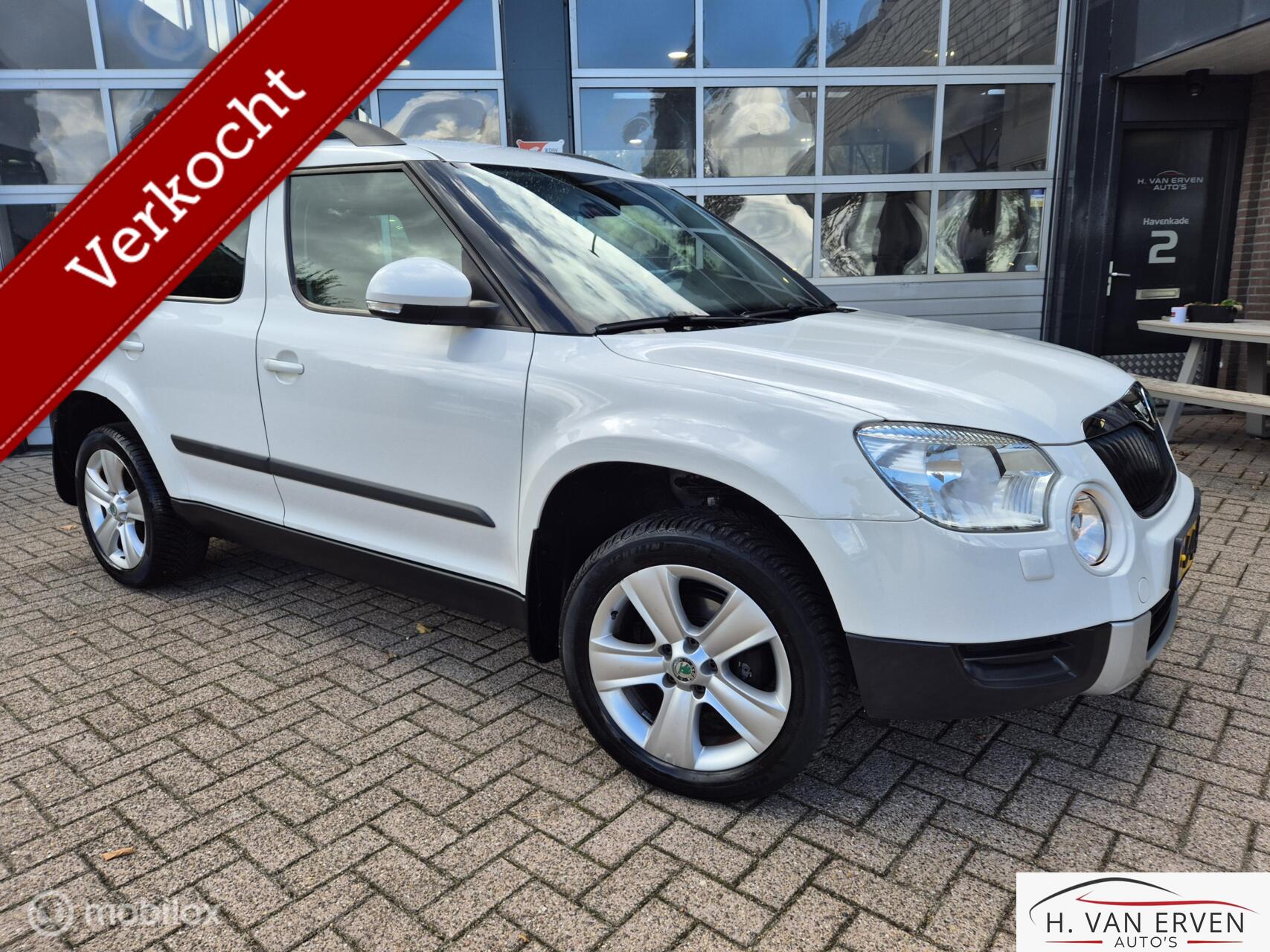 Skoda Yeti 1.2 TSI Tour CRUISE PDC 17" TREKHAAK NAP 2012 - voorkant