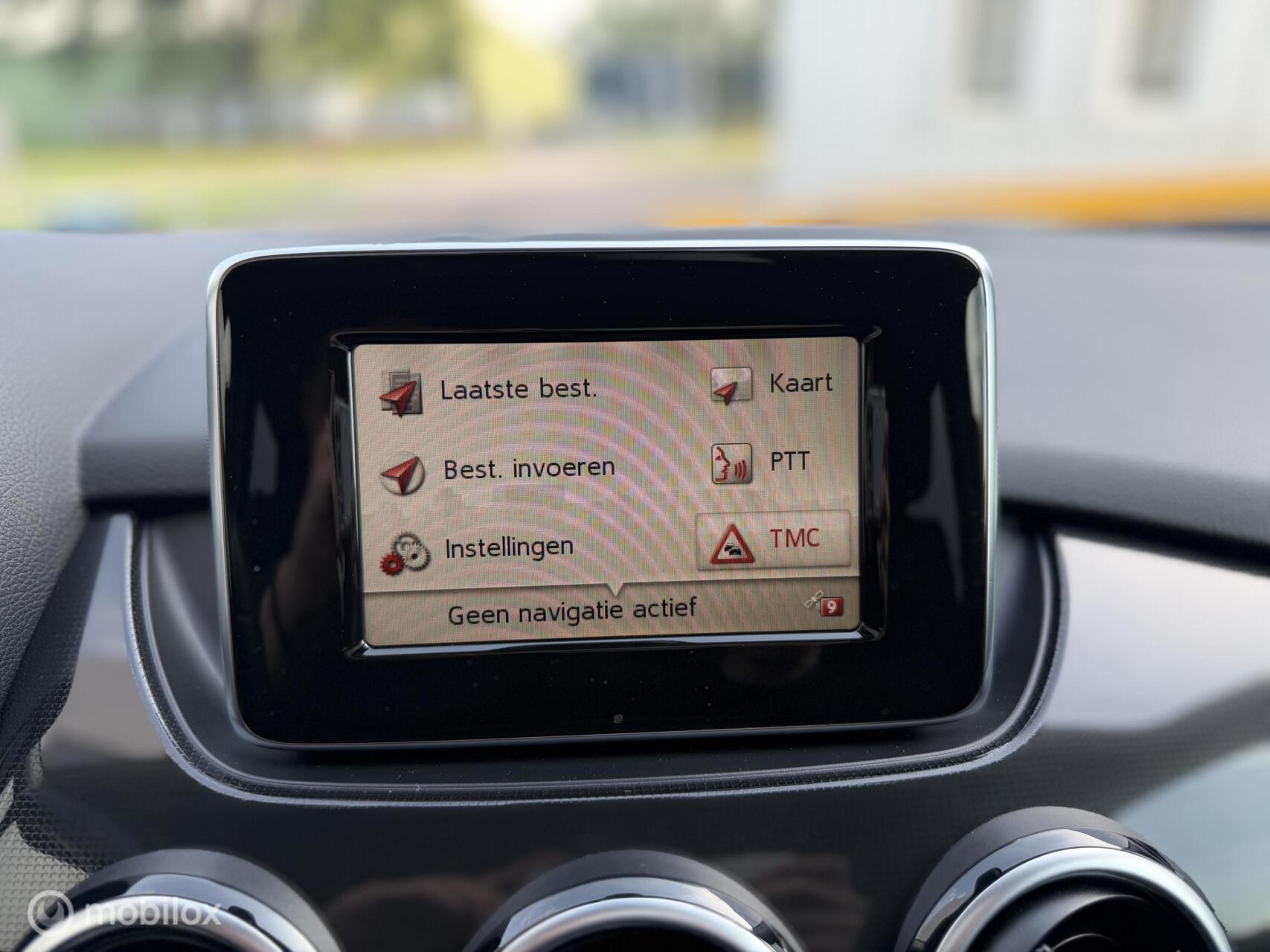 Foto van Mercedes-Benz B 180