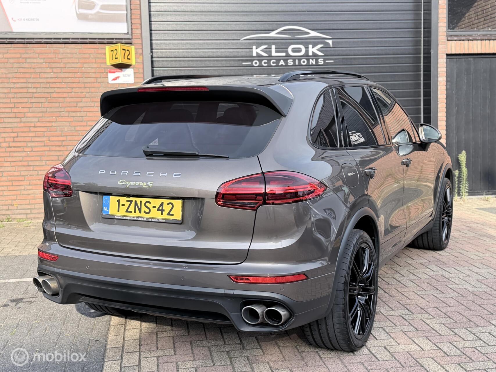 Foto van Porsche Cayenne S E-hybrid