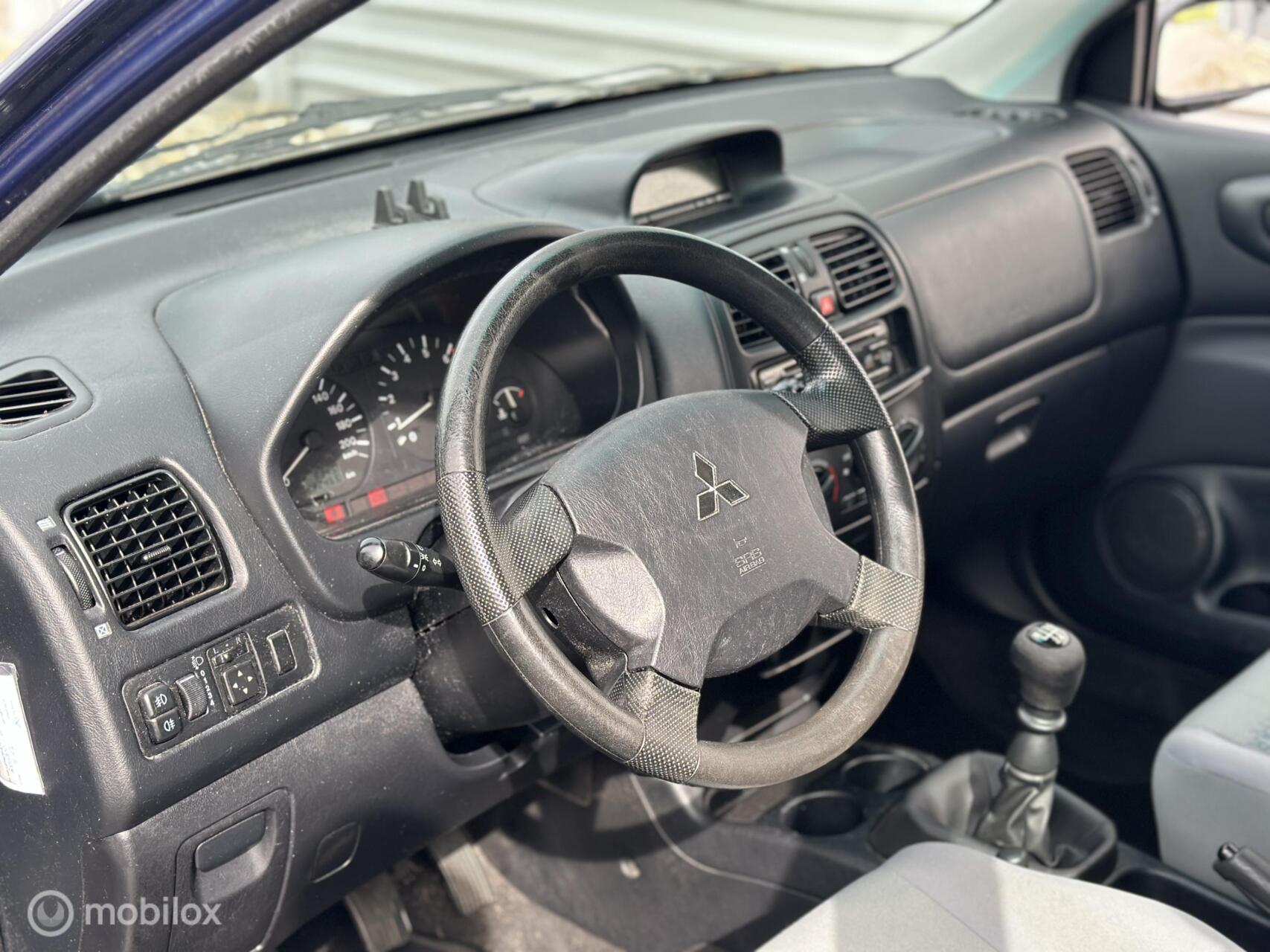 Foto van Mitsubishi Space Star