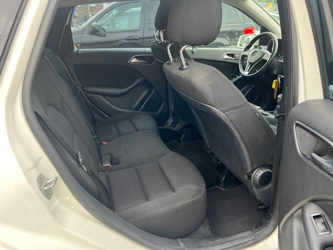 Foto van Mercedes-Benz B 180