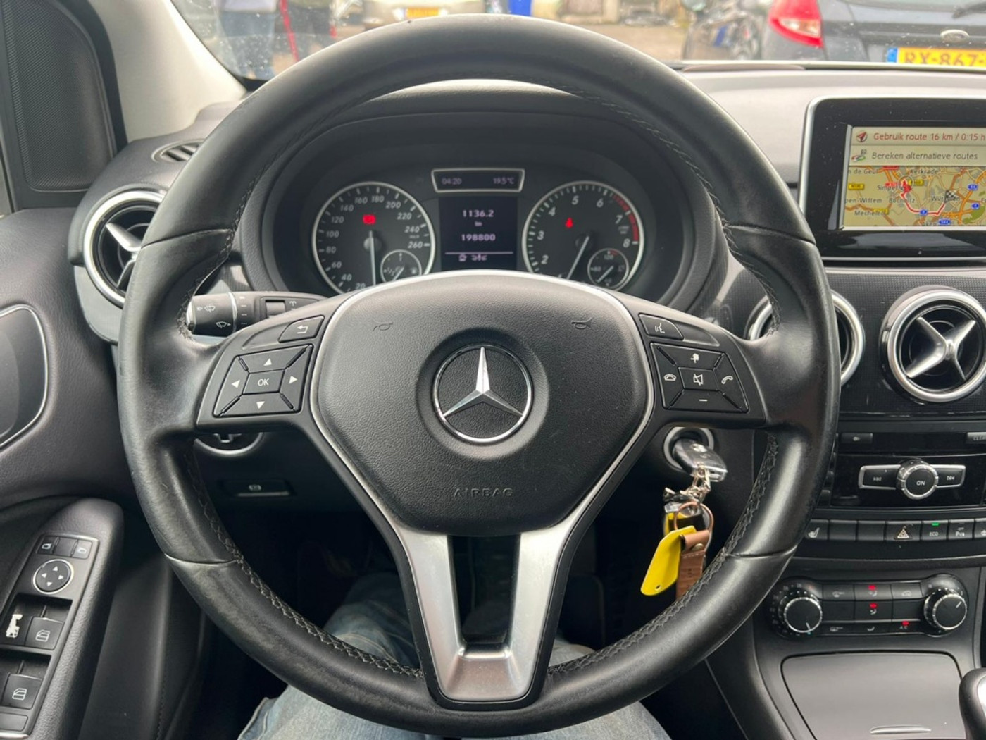 Foto van Mercedes-Benz B 180