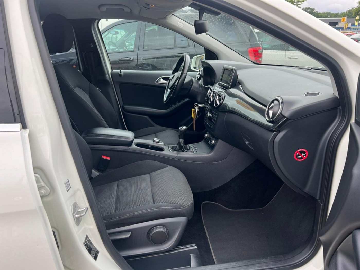 Foto van Mercedes-Benz B 180