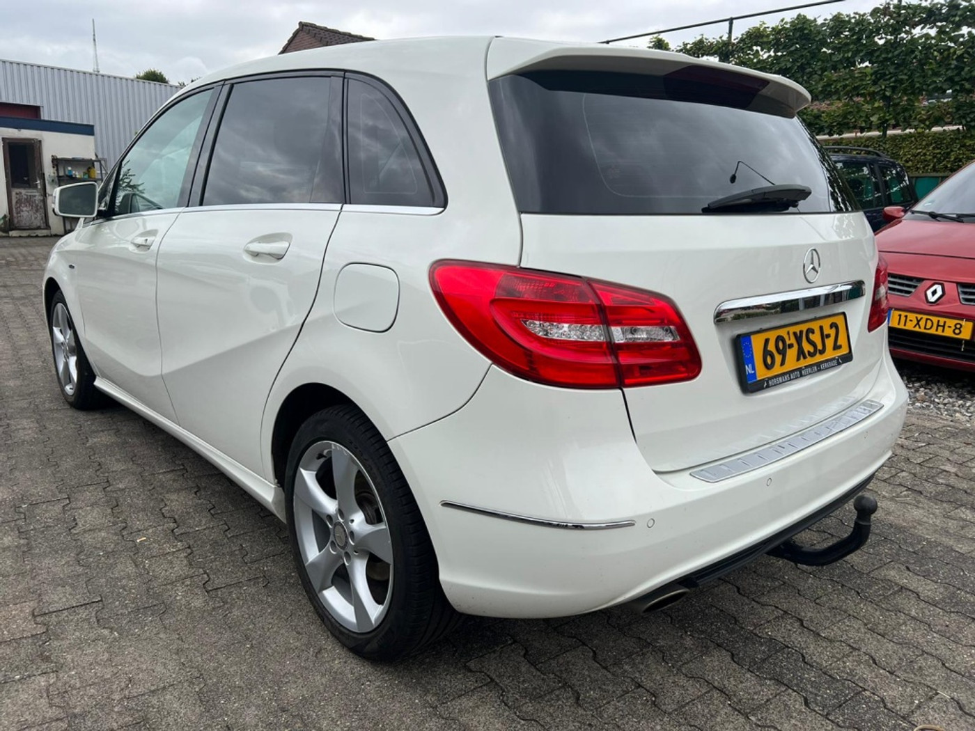 Foto van Mercedes-Benz B 180