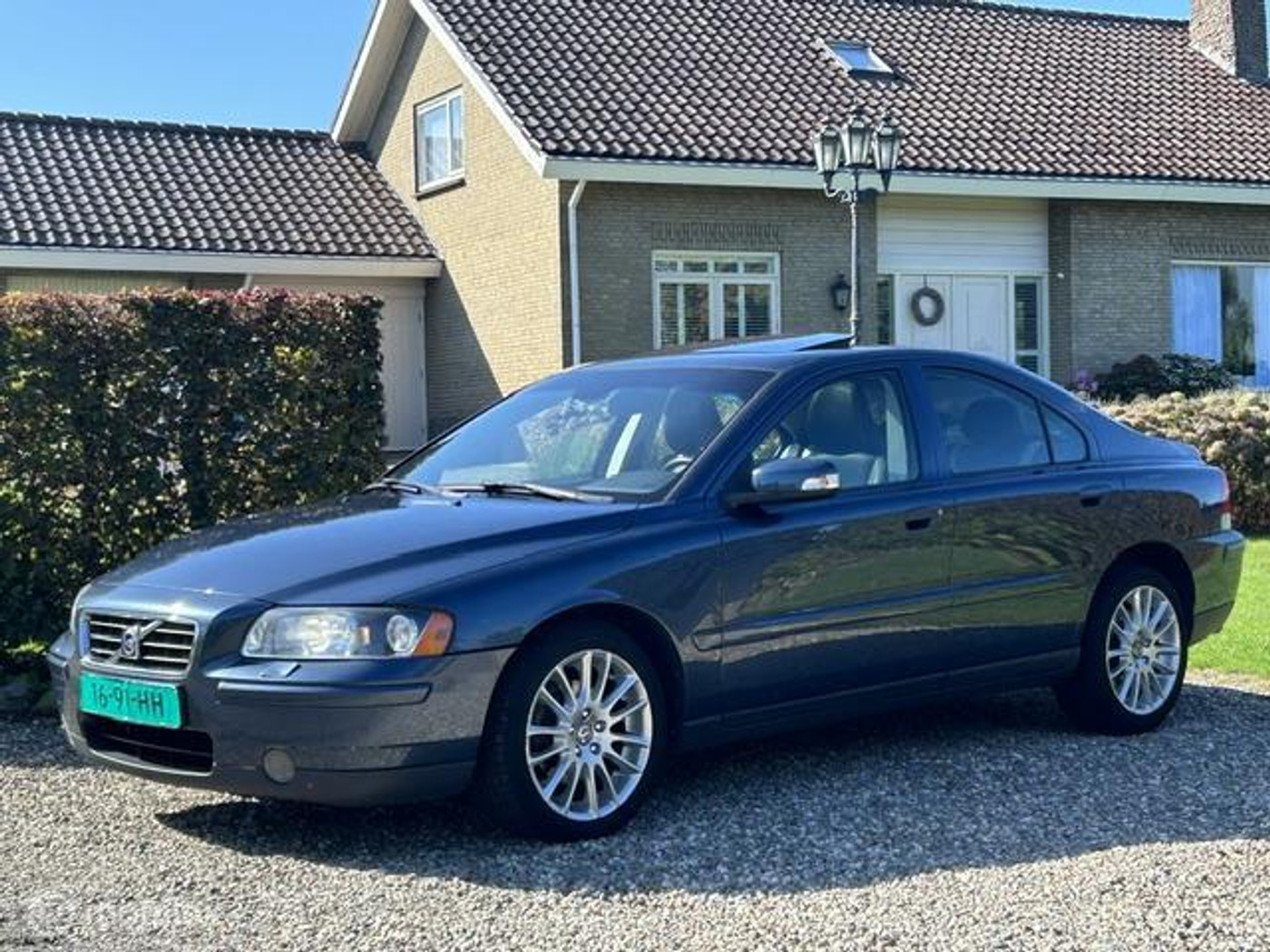 Volvo S60 2.4D 6 SPEED/SCHUIFDAK/XENON/LEDER 2008 - voorkant