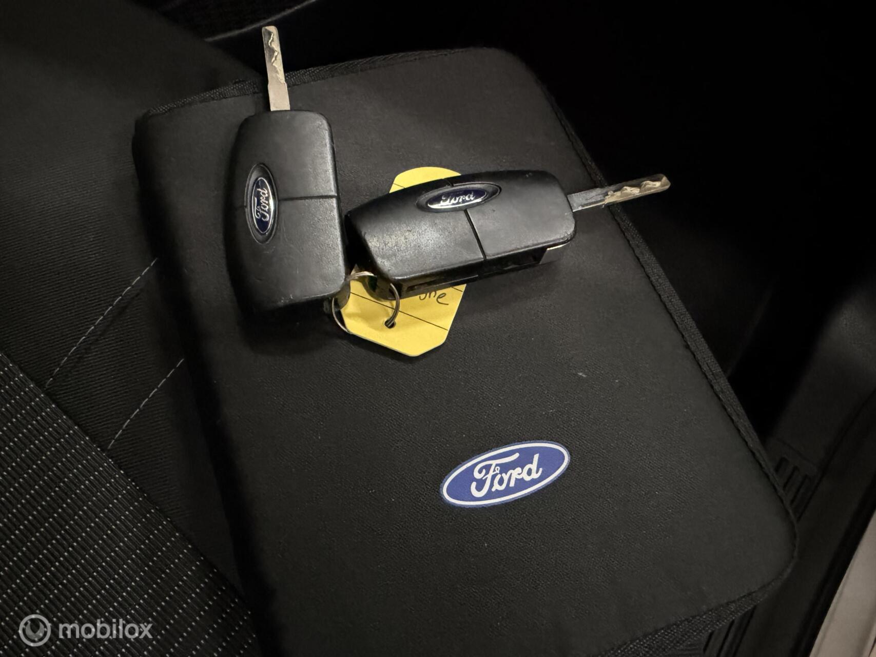 Foto van Ford B-max