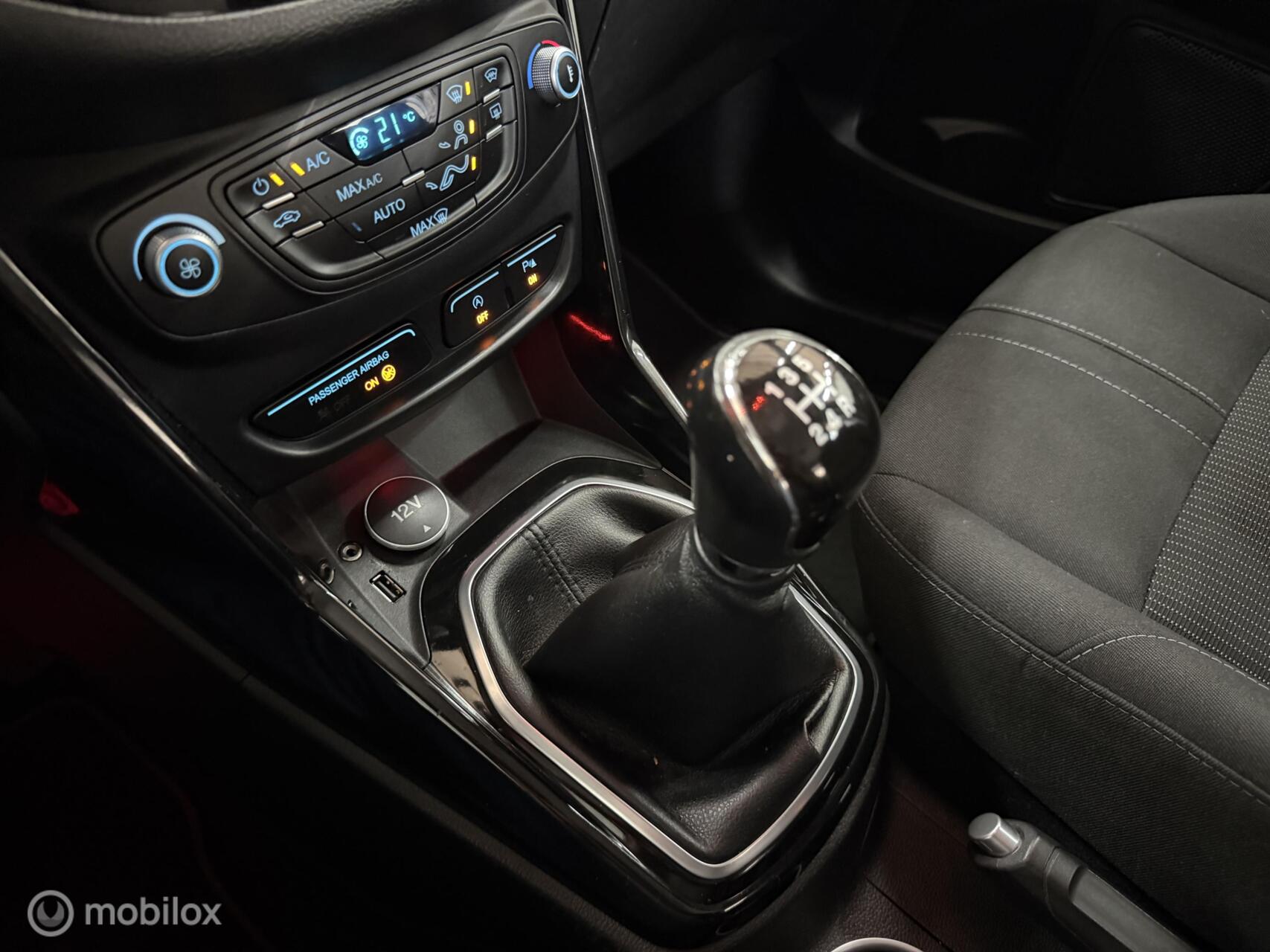 Foto van Ford B-max