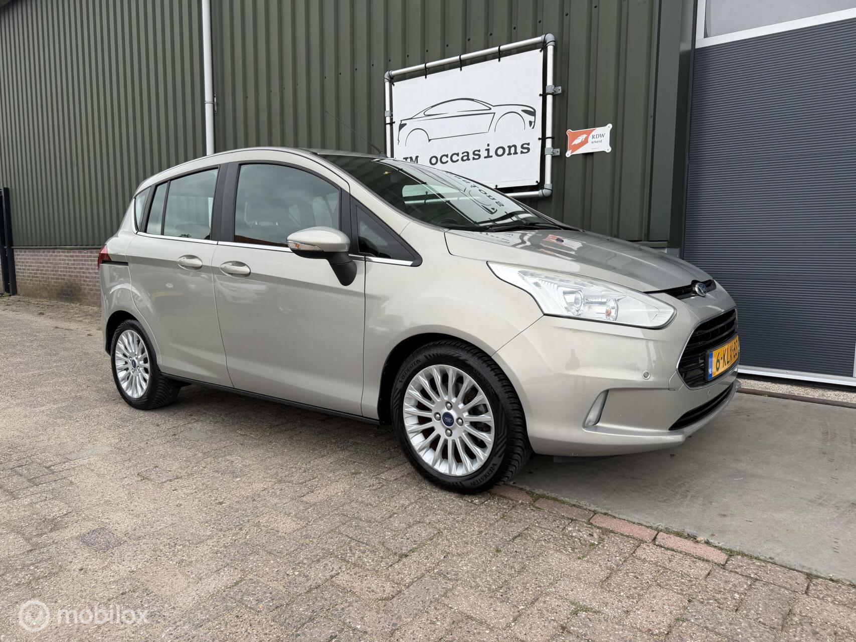 Foto van Ford B-max
