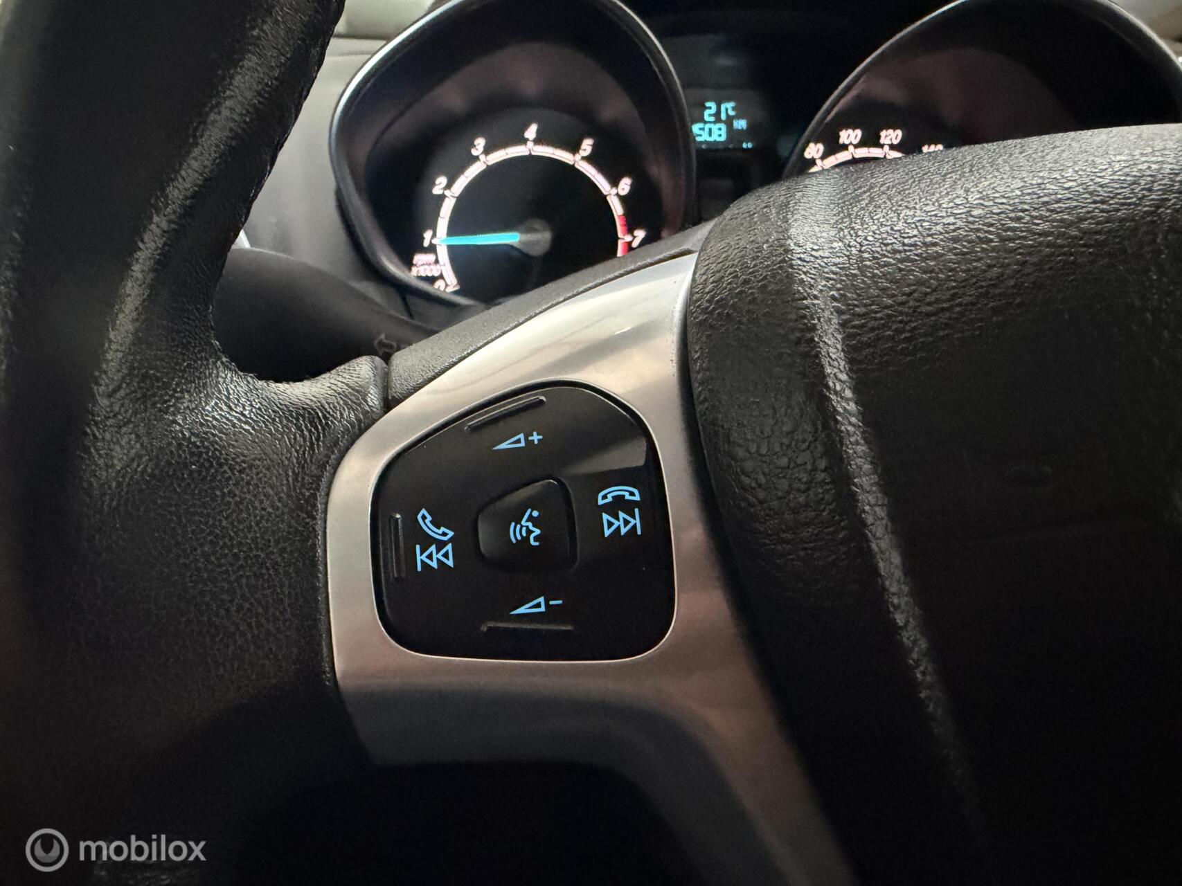 Foto van Ford B-max