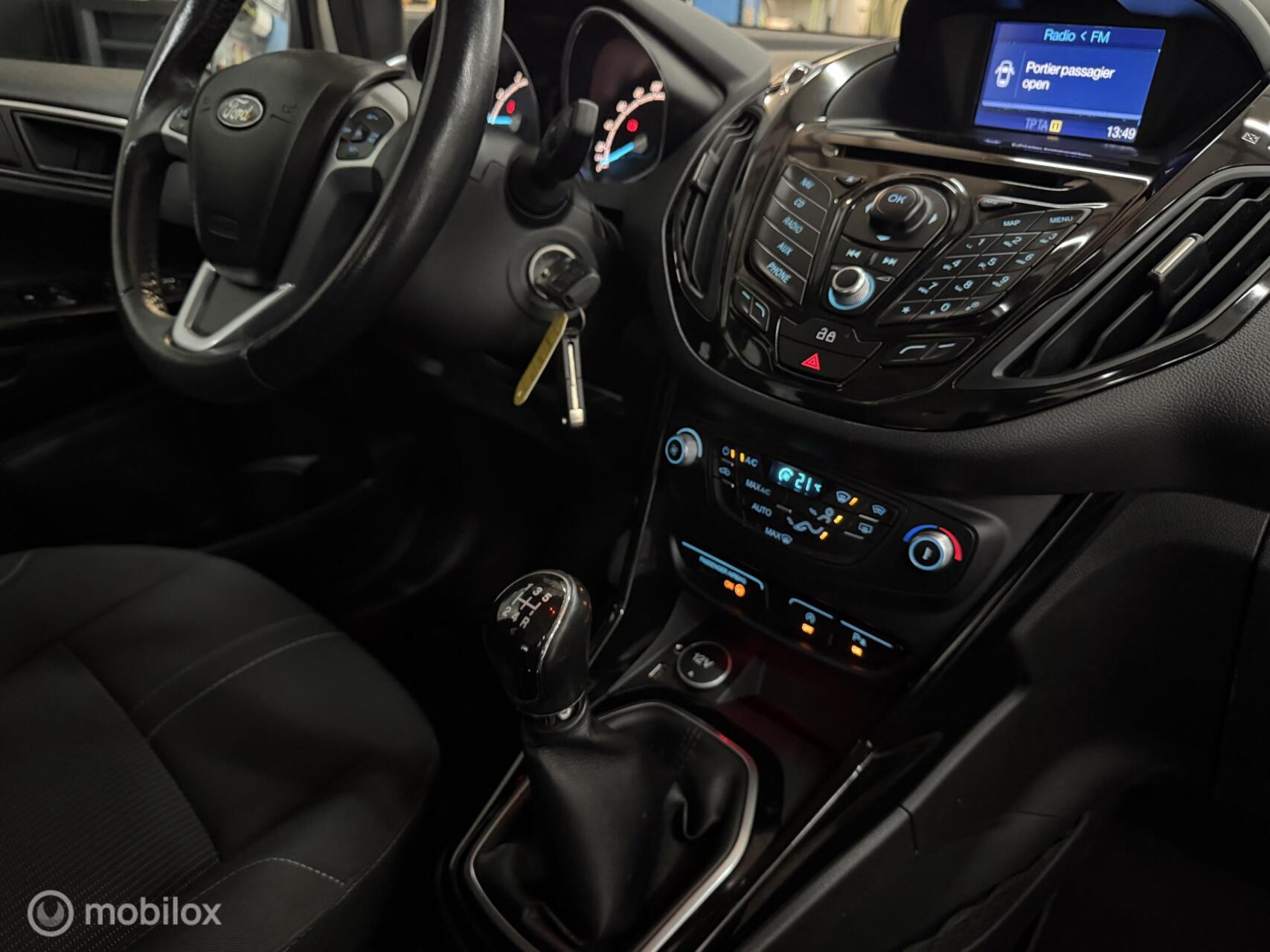 Foto van Ford B-max