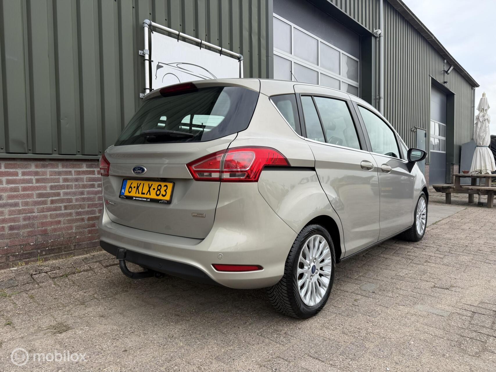 Foto van Ford B-max