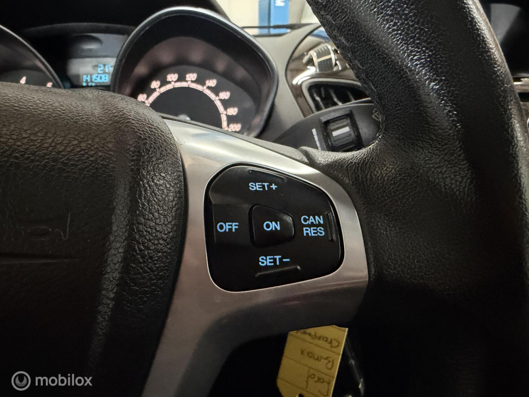 Foto van Ford B-max