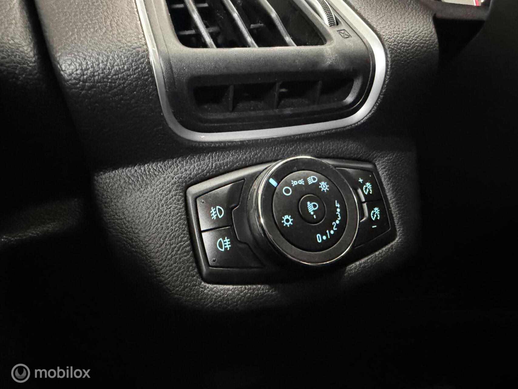 Foto van Ford B-max