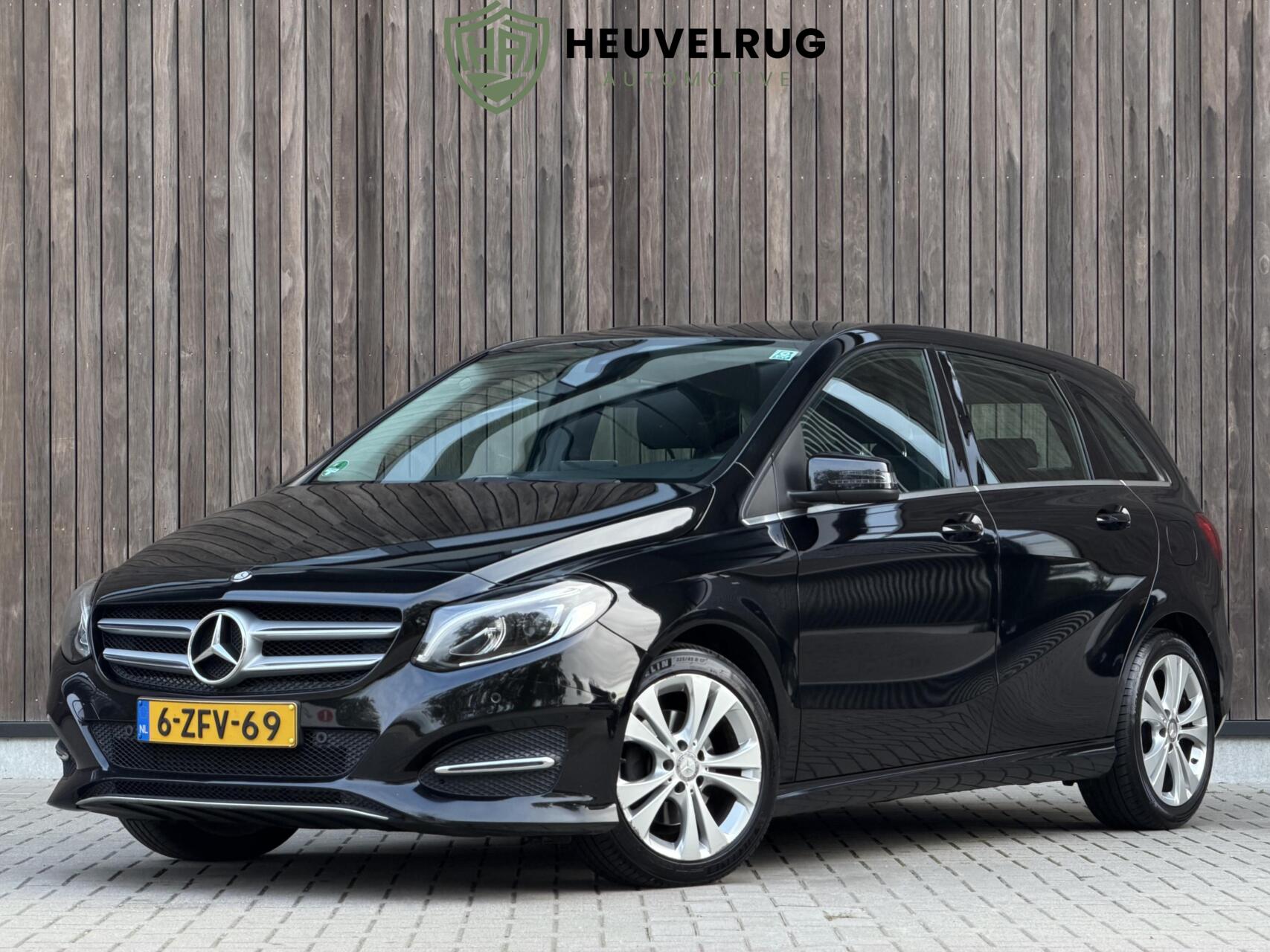 Mercedes-Benz B 200 200 Prestige | LEDER | TREKHAAK | FACELIFT 2015 - voorkant