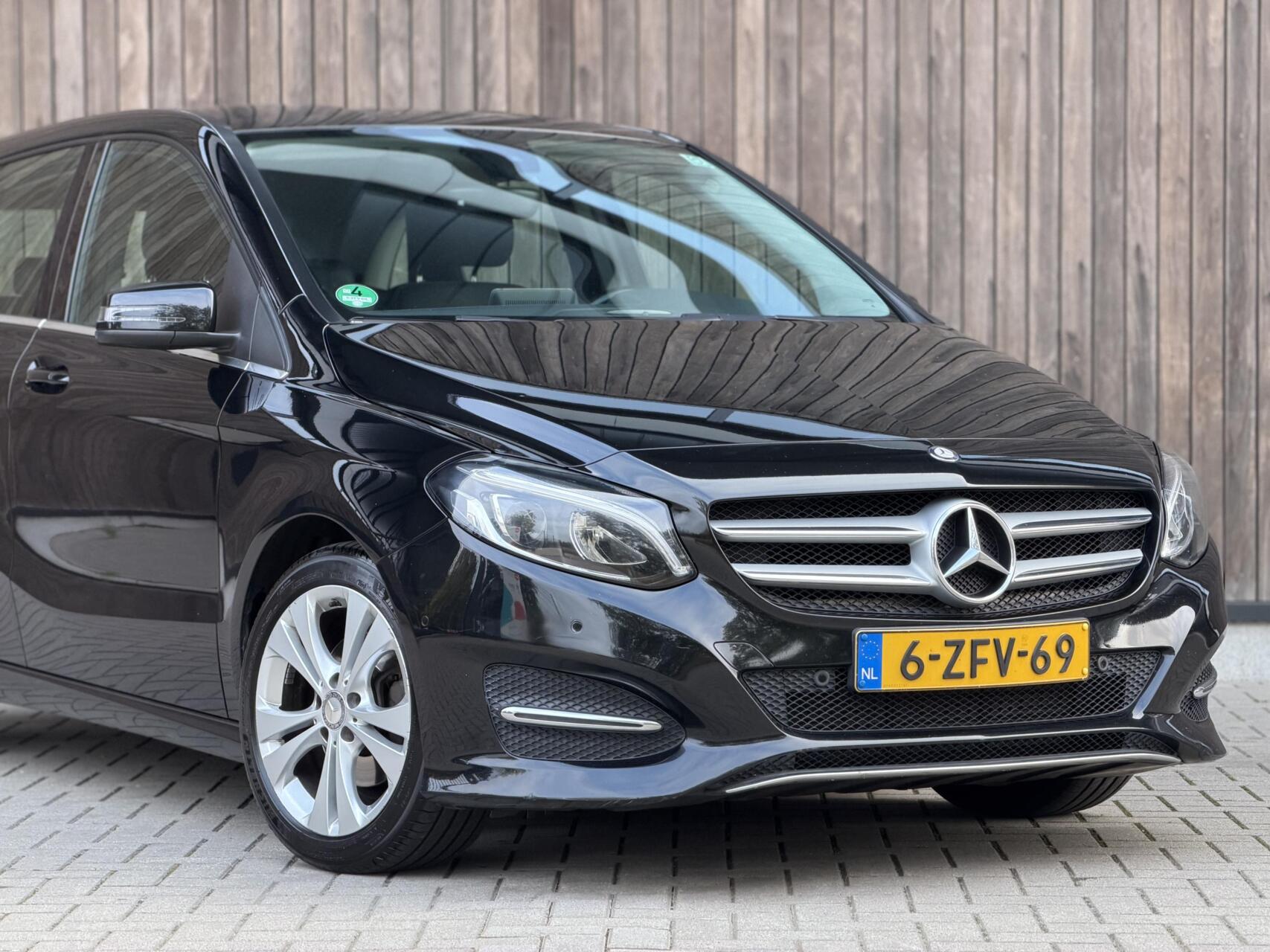 Foto van Mercedes-Benz B 200