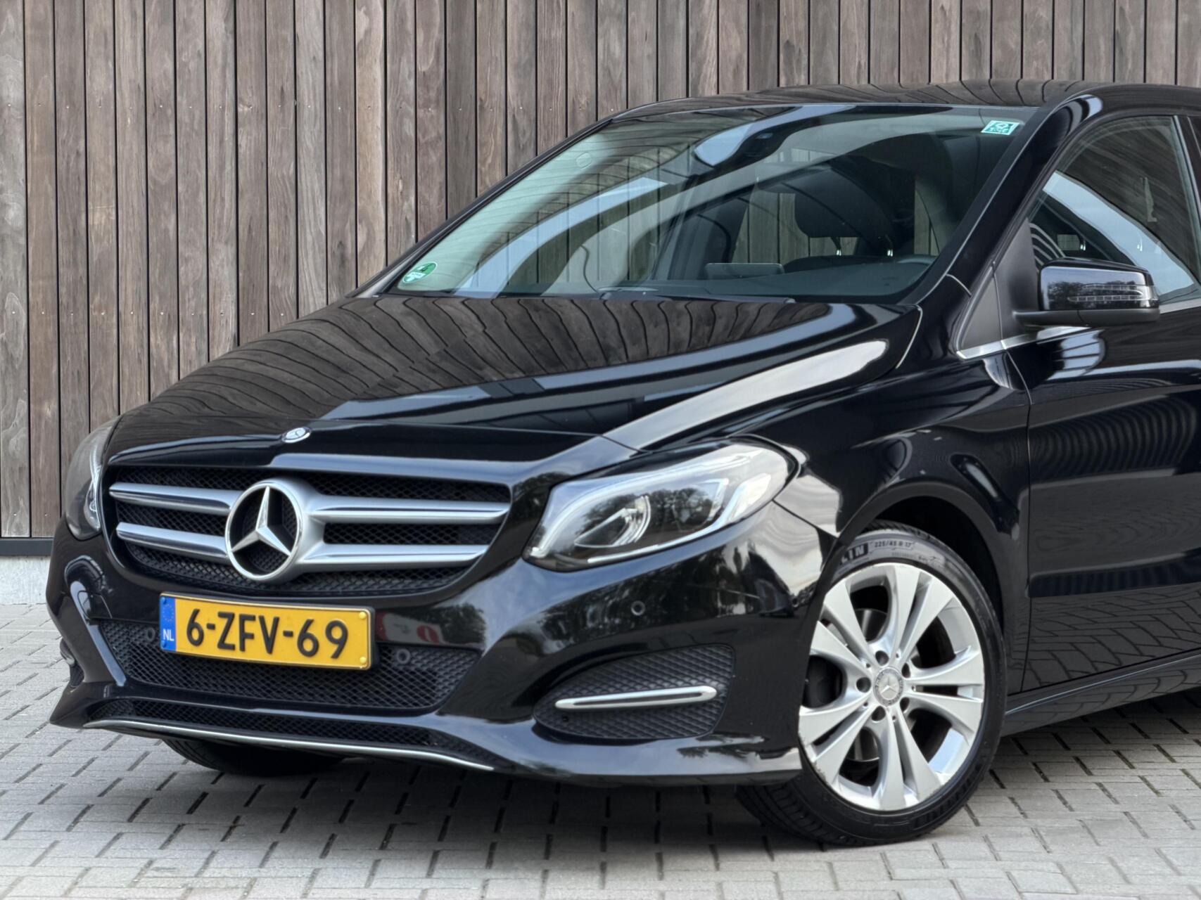 Foto van Mercedes-Benz B 200