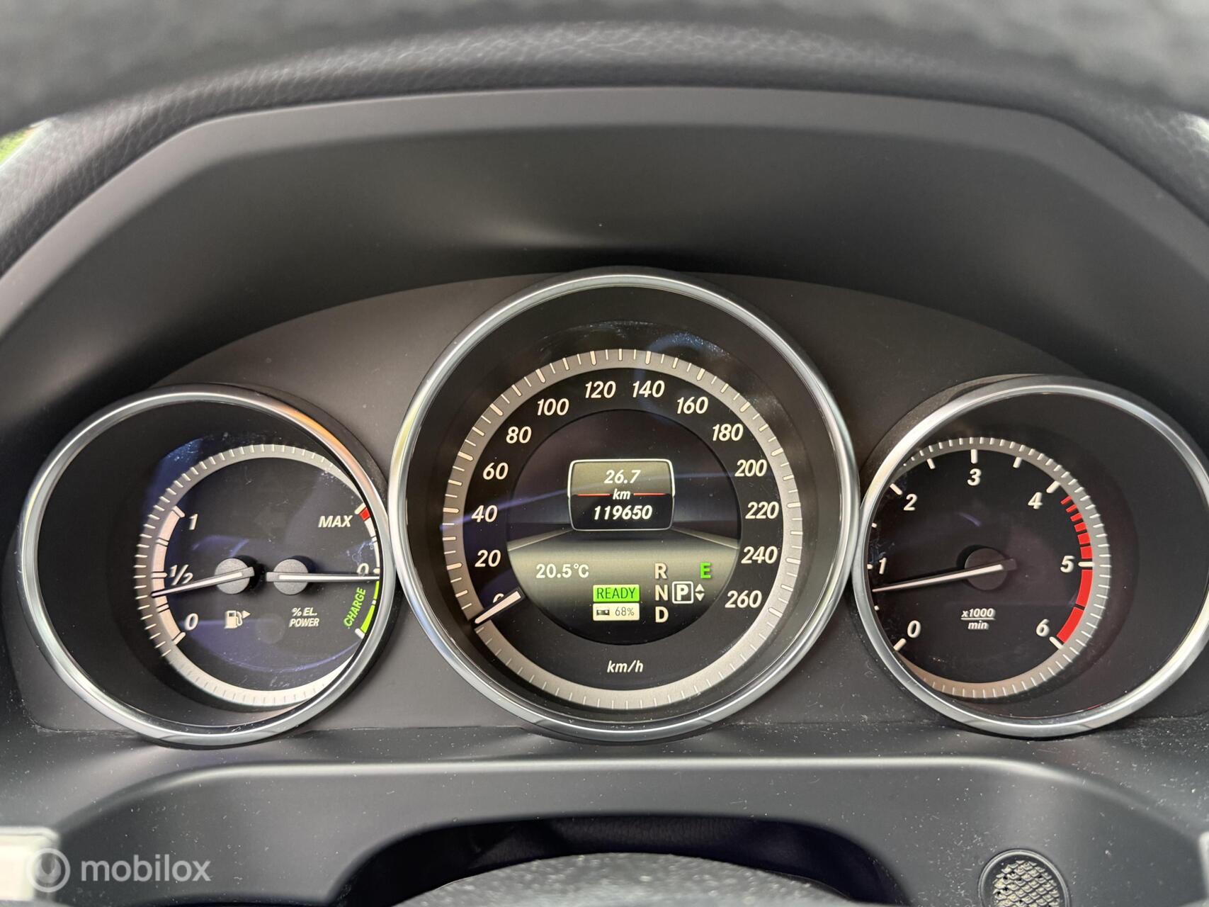 Foto van Mercedes-Benz E 300 Bluetec Hybrid