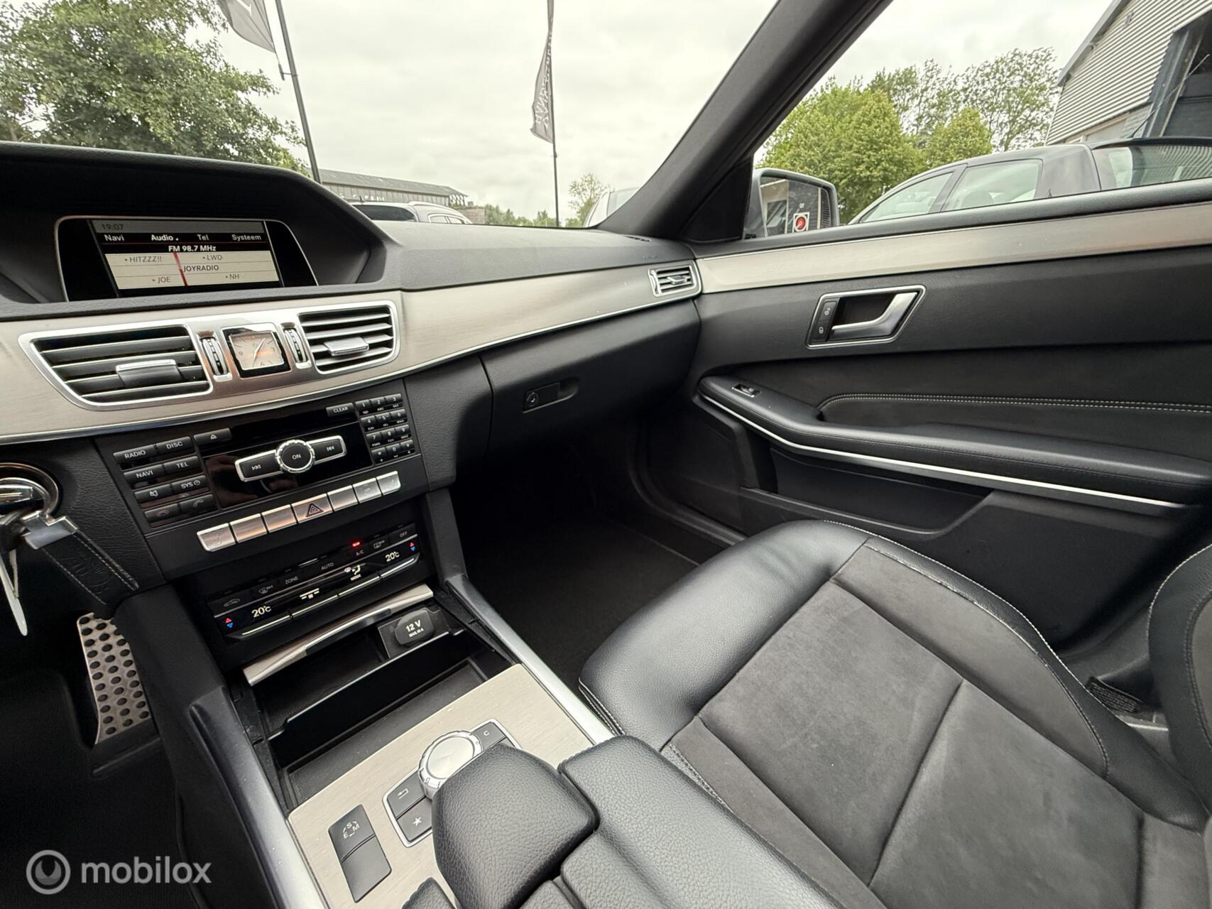 Foto van Mercedes-Benz E 300 Bluetec Hybrid