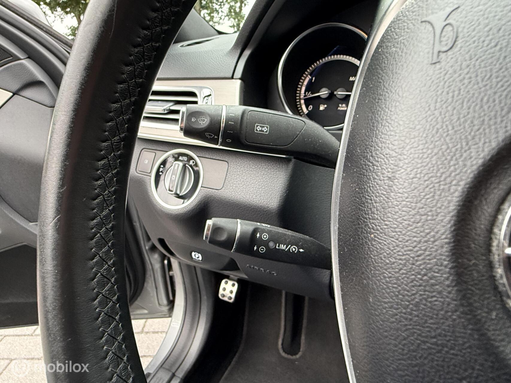 Foto van Mercedes-Benz E 300 Bluetec Hybrid