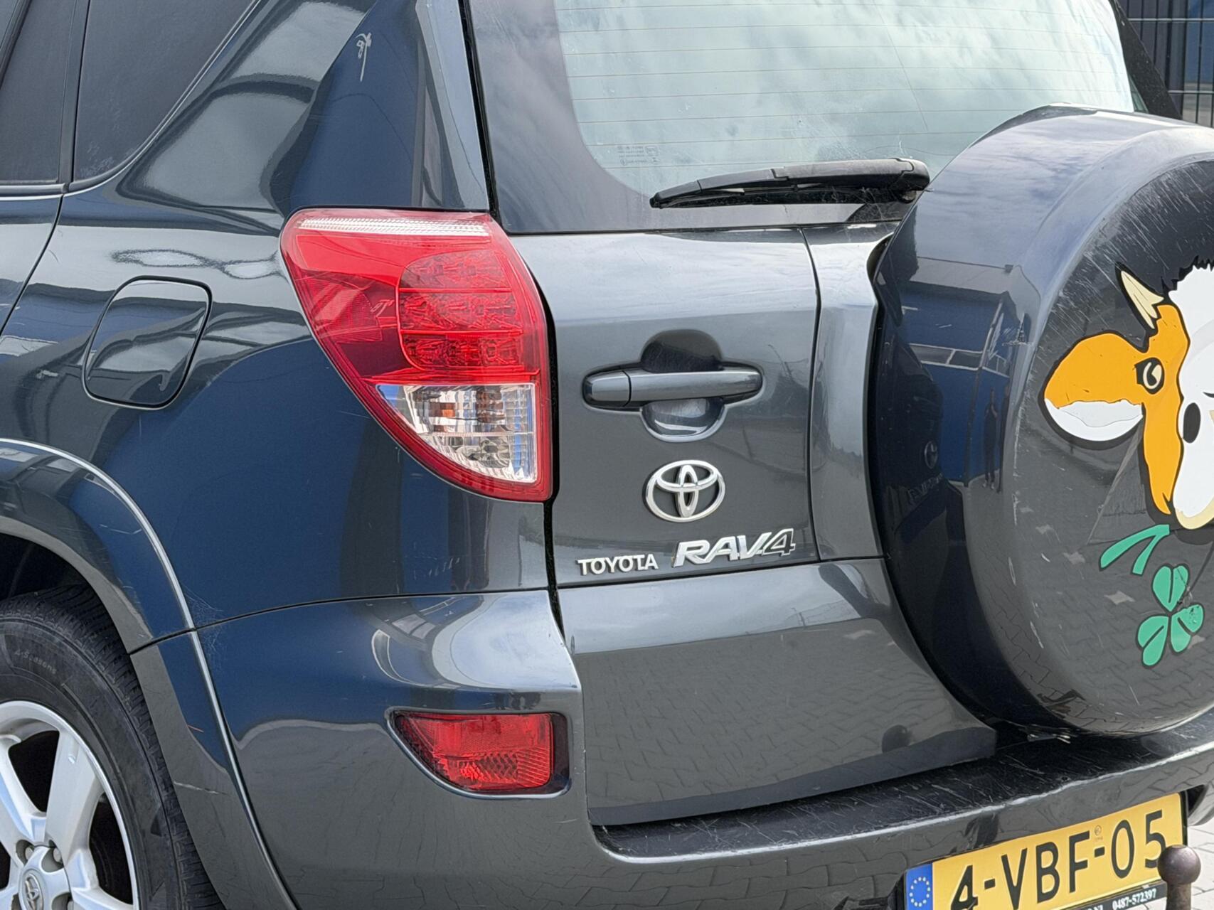 Foto van Toyota Rav4 2.2 D-4d D-cat Van