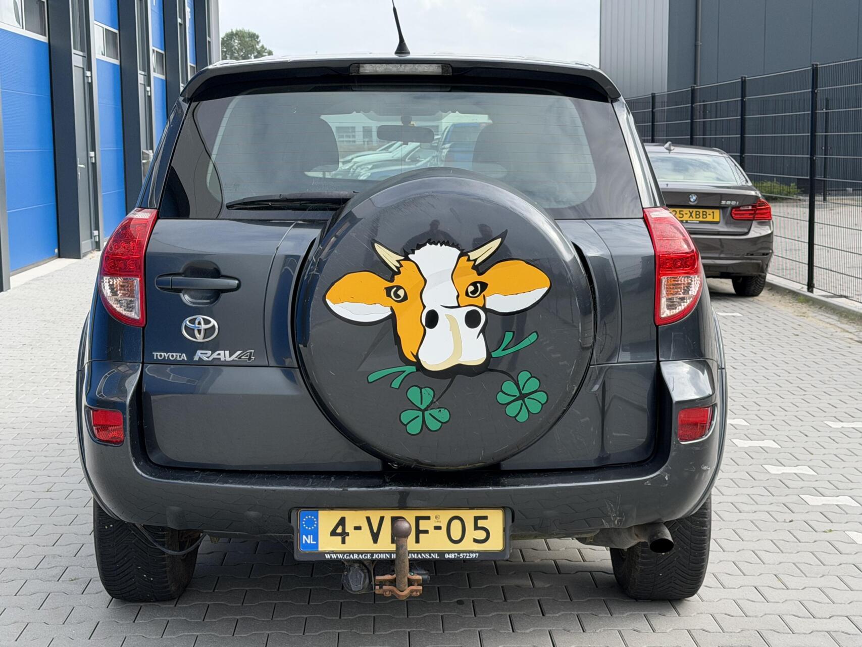Foto van Toyota Rav4 2.2 D-4d D-cat Van