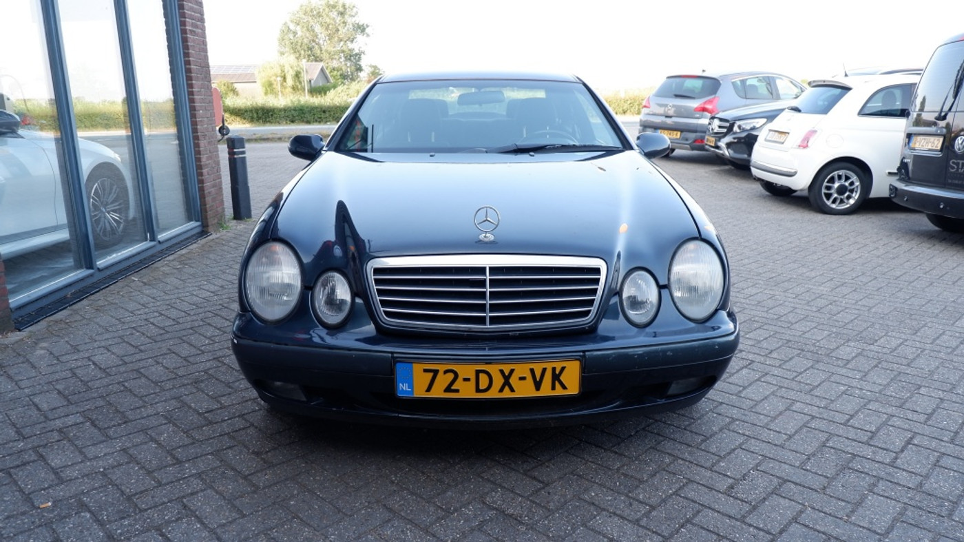 Foto van Mercedes-Benz CLK 200