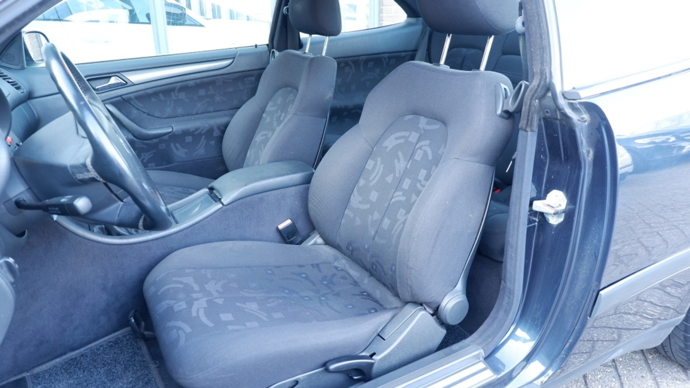 Foto van Mercedes-Benz CLK 200