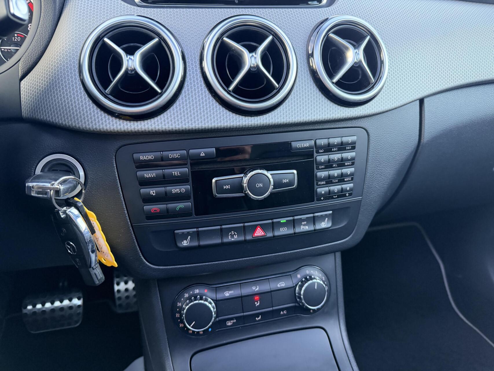 Foto van Mercedes-Benz B 200