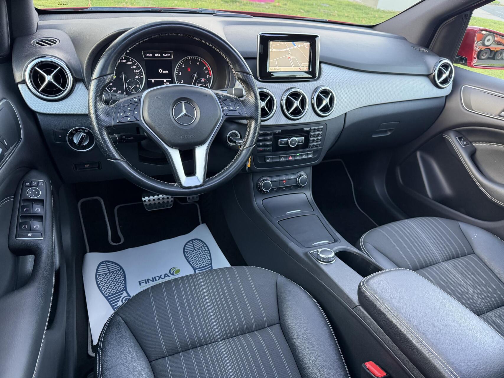 Foto van Mercedes-Benz B 200