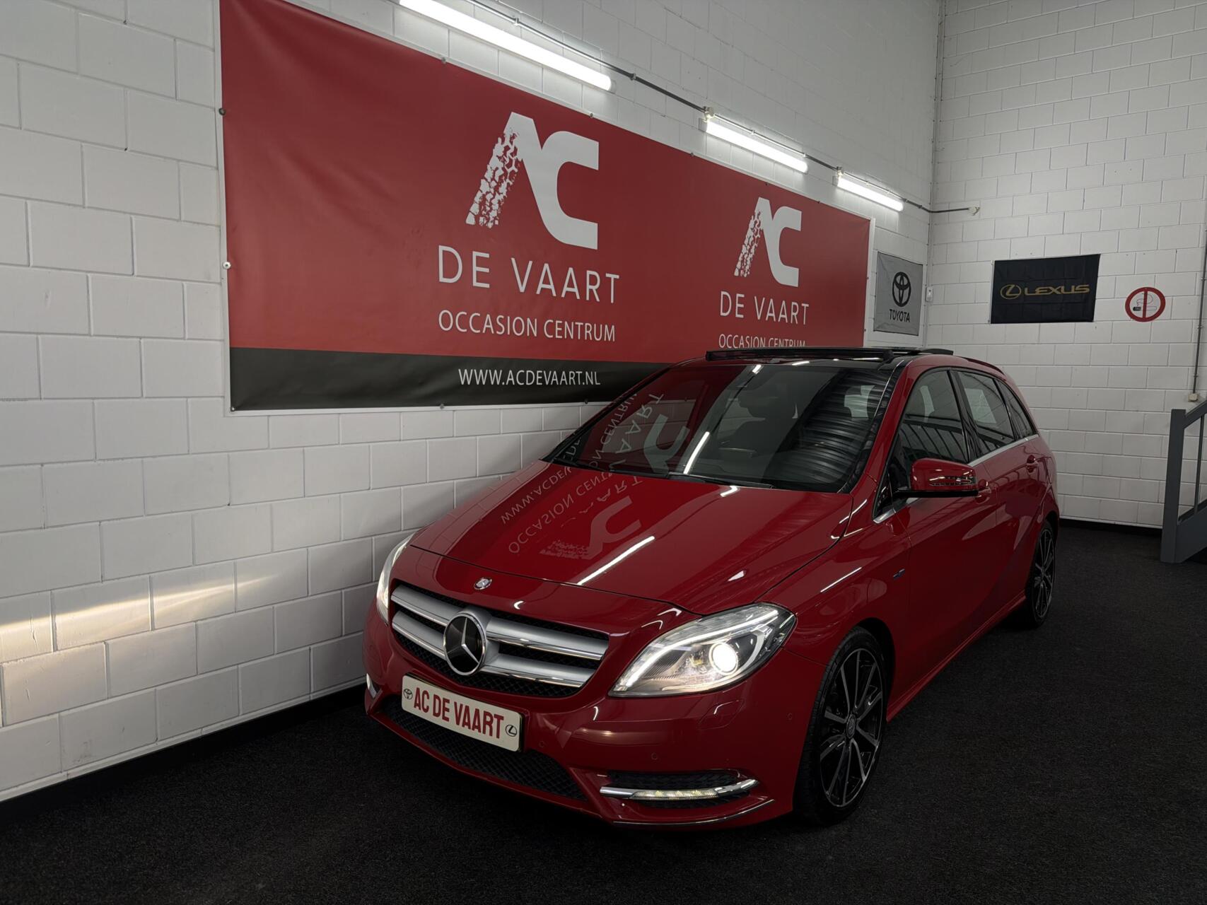 Foto van Mercedes-Benz B 200