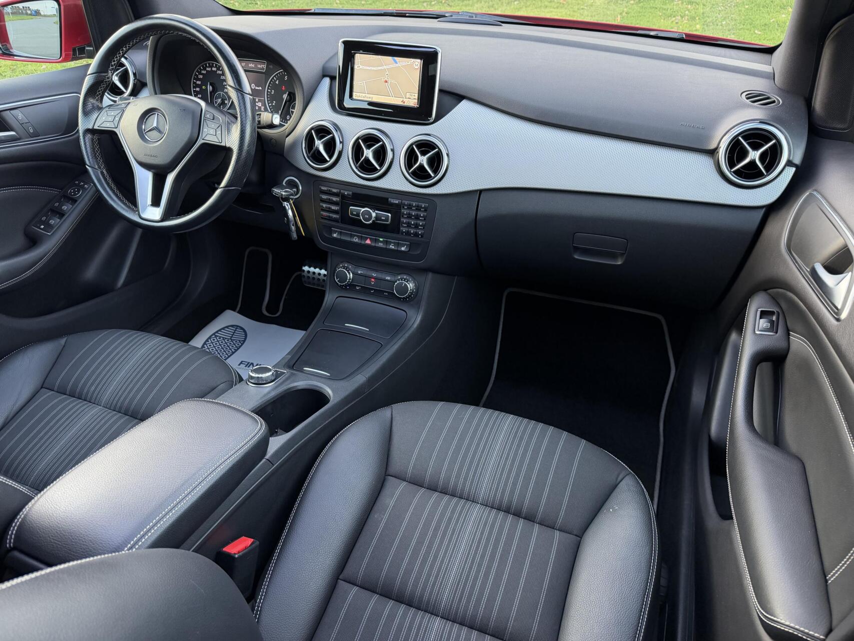 Foto van Mercedes-Benz B 200