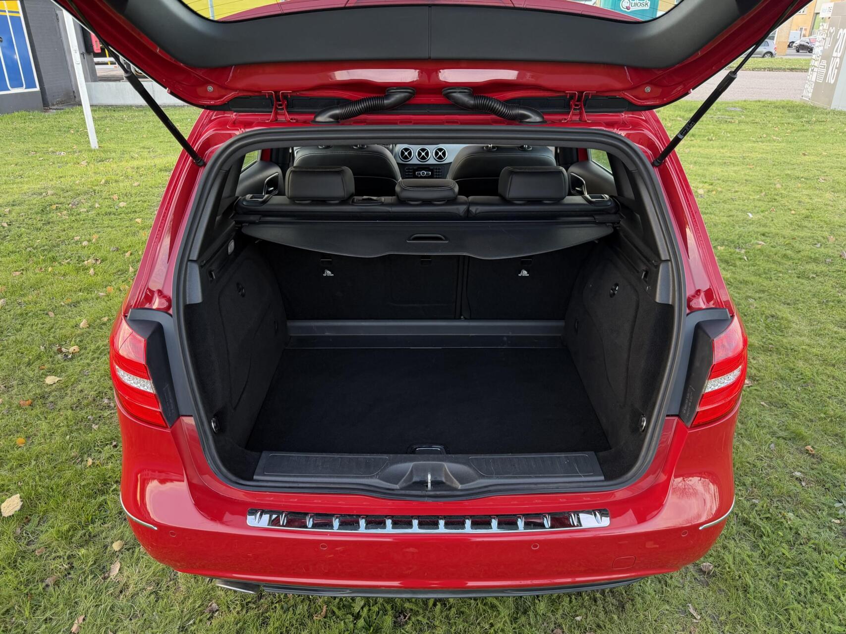 Foto van Mercedes-Benz B 200