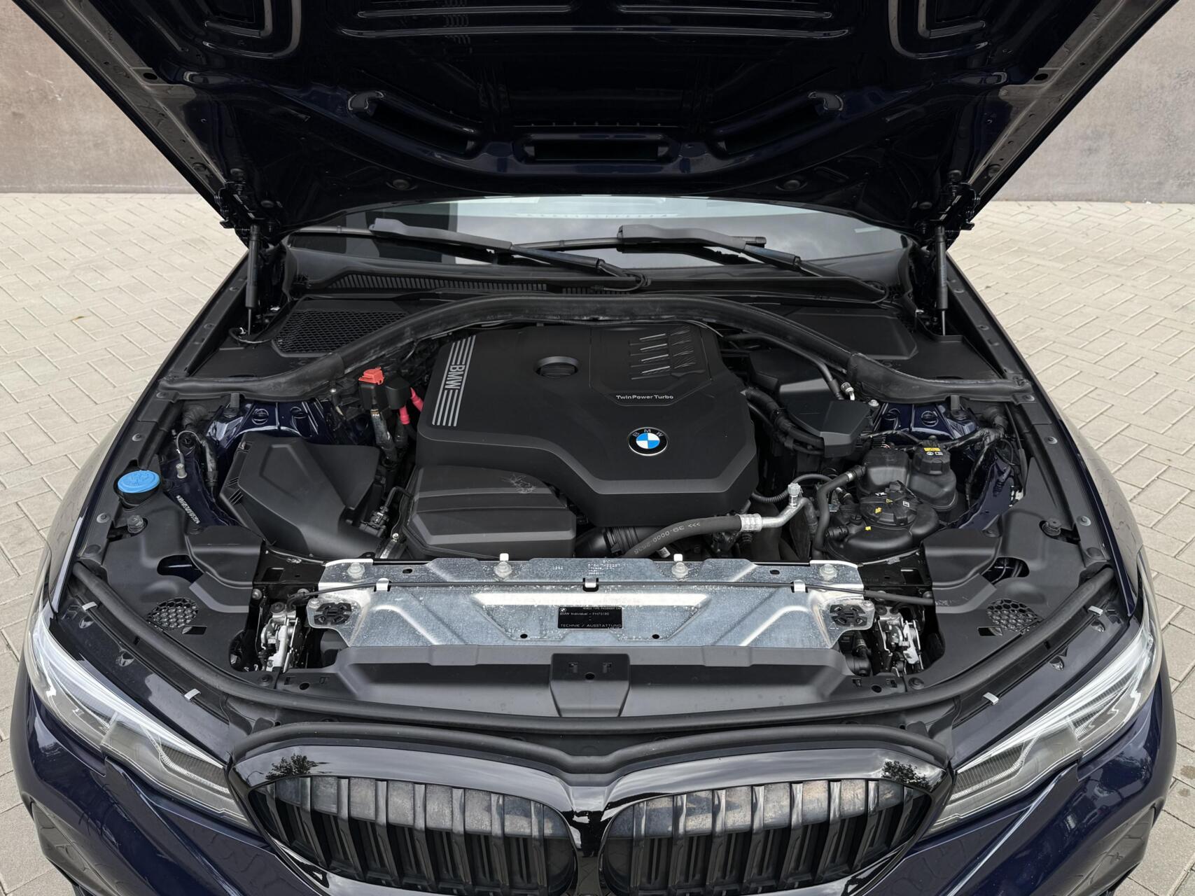 Foto van BMW 330i