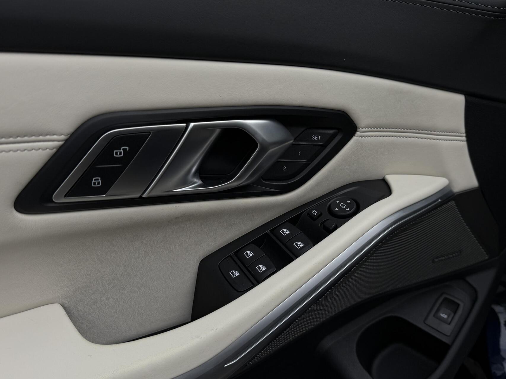 Foto van BMW 330i