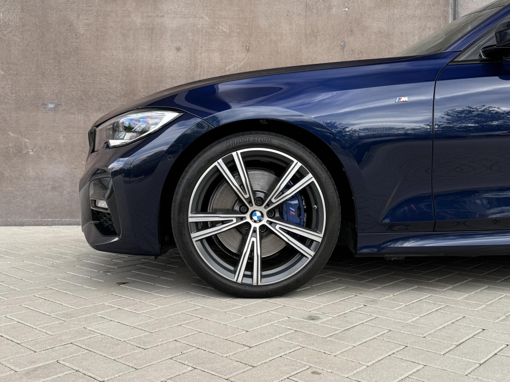 Foto van BMW 330i