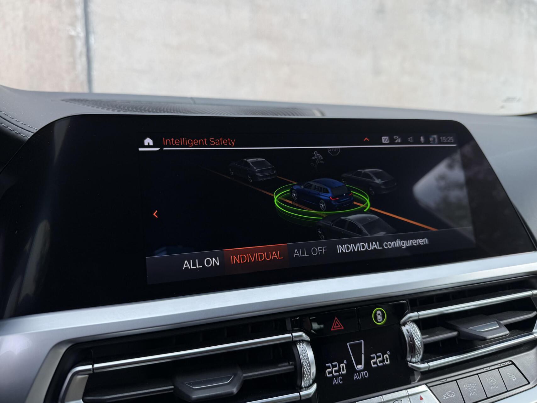 Foto van BMW 330i