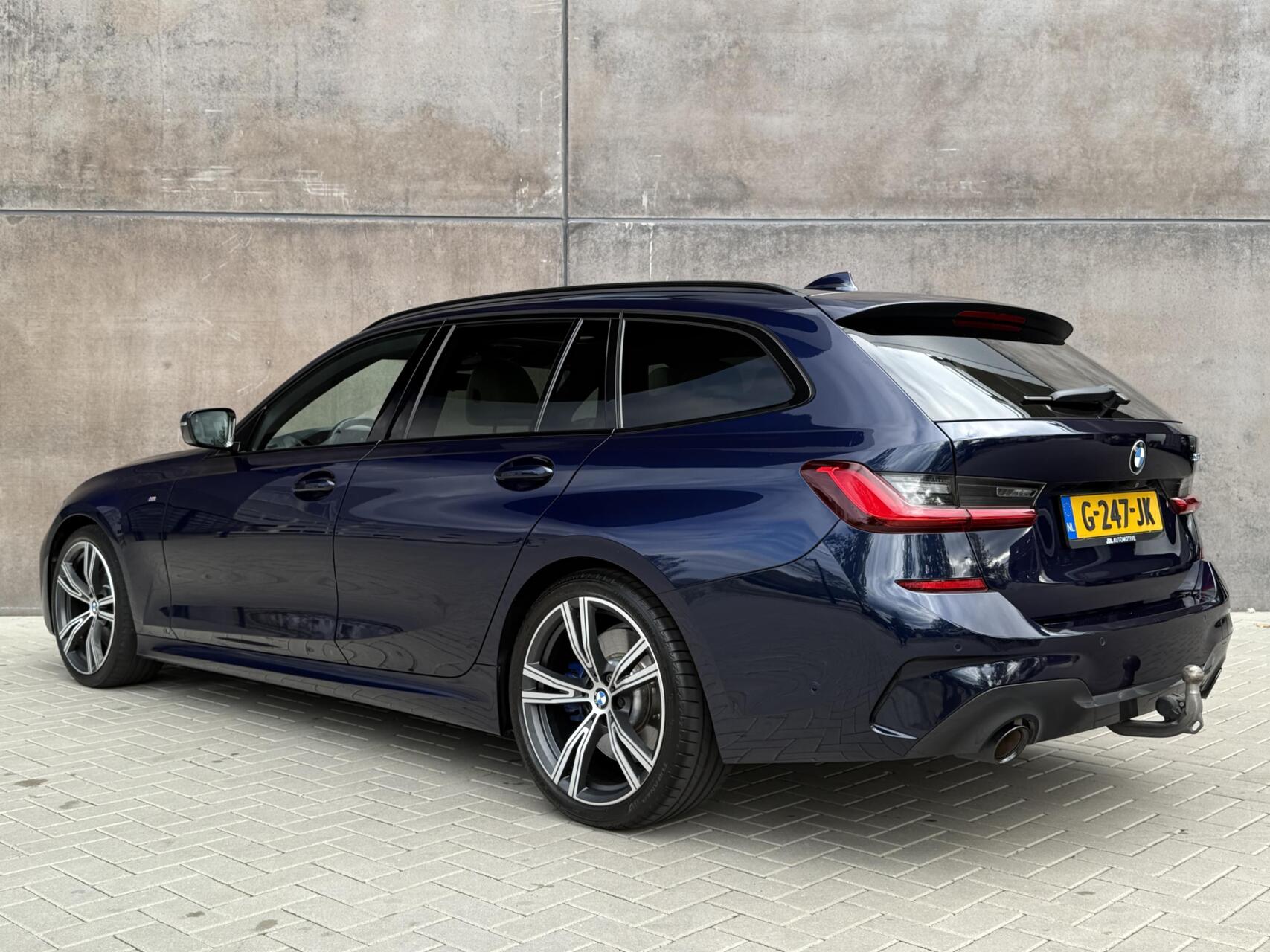 Foto van BMW 330i
