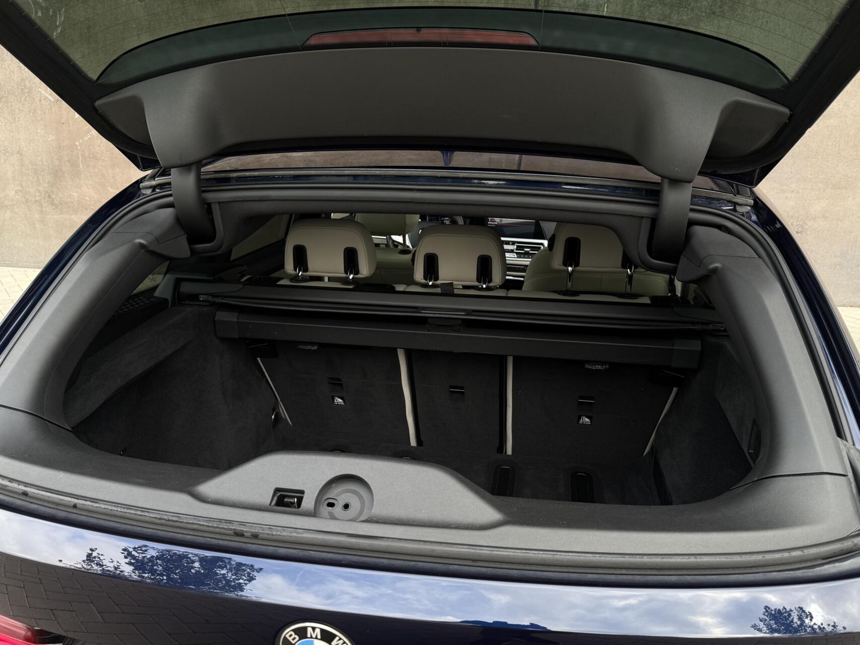 Foto van BMW 330i