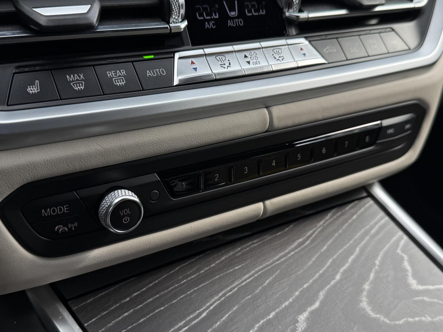 Foto van BMW 330i