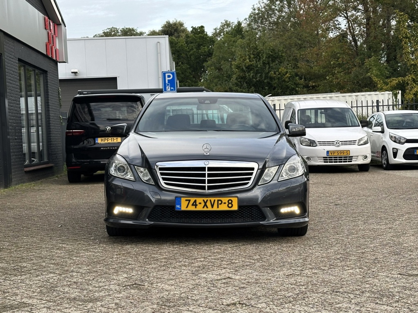 Foto van Mercedes-Benz E 250 Cgi