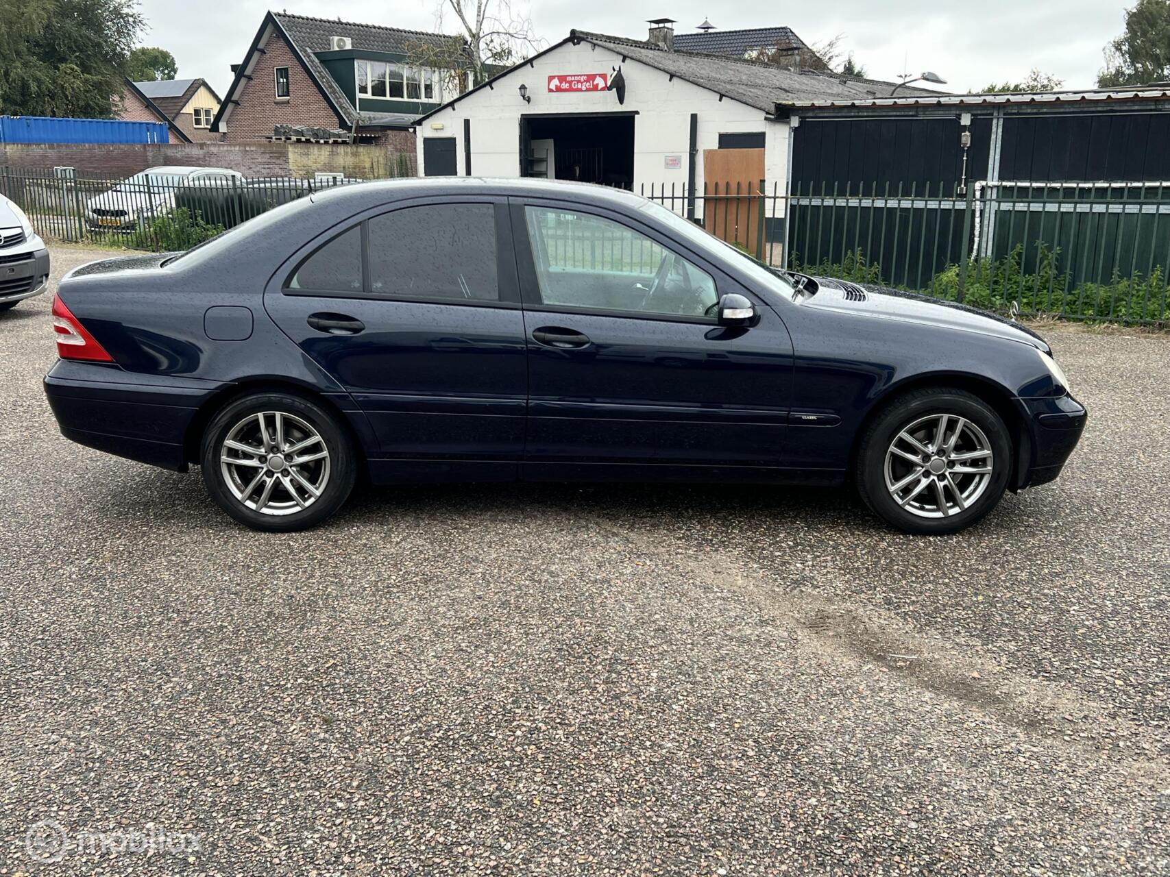 Foto van Mercedes-Benz C 180 Kompressor