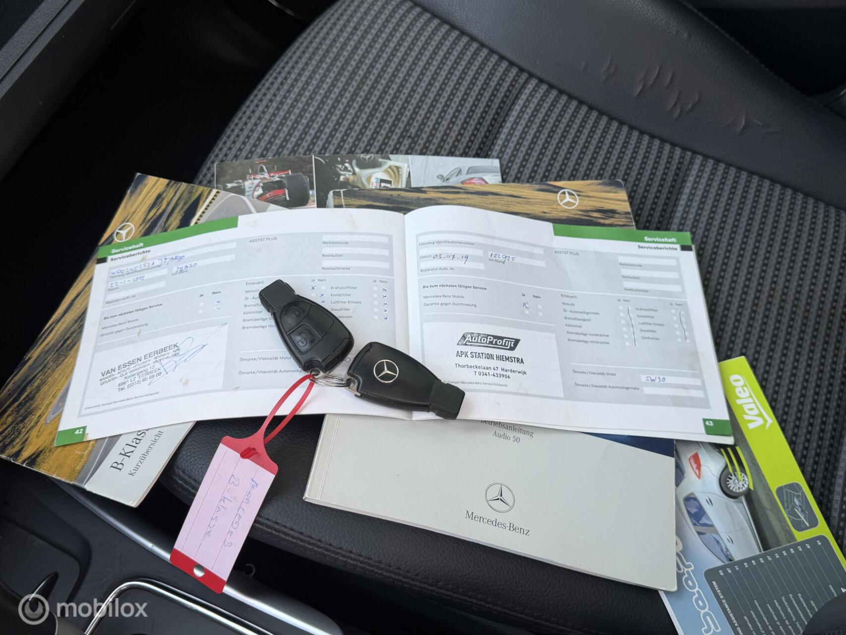 Foto van Mercedes-Benz B 200