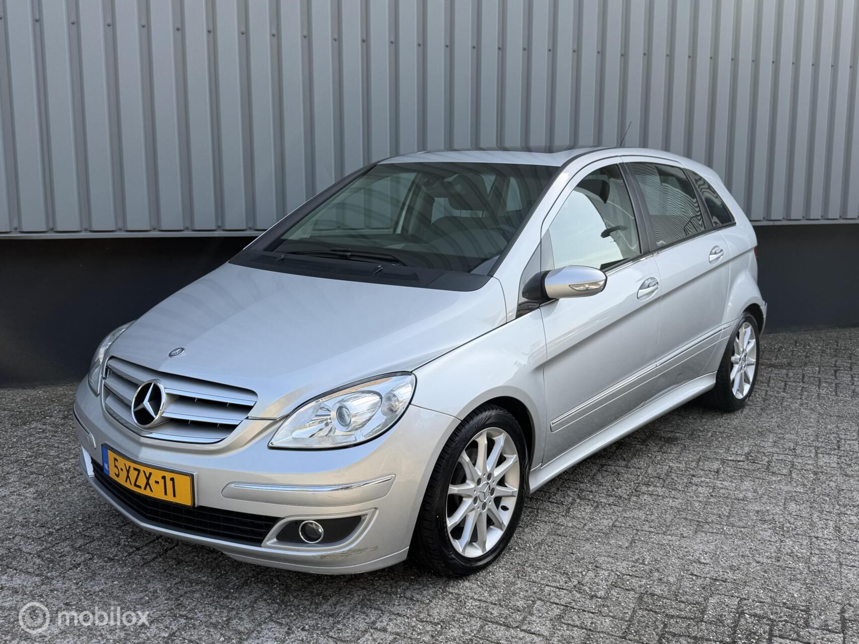 Foto van Mercedes-Benz B 200