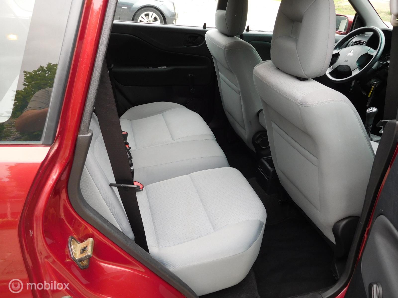 Foto van Mitsubishi Space Star