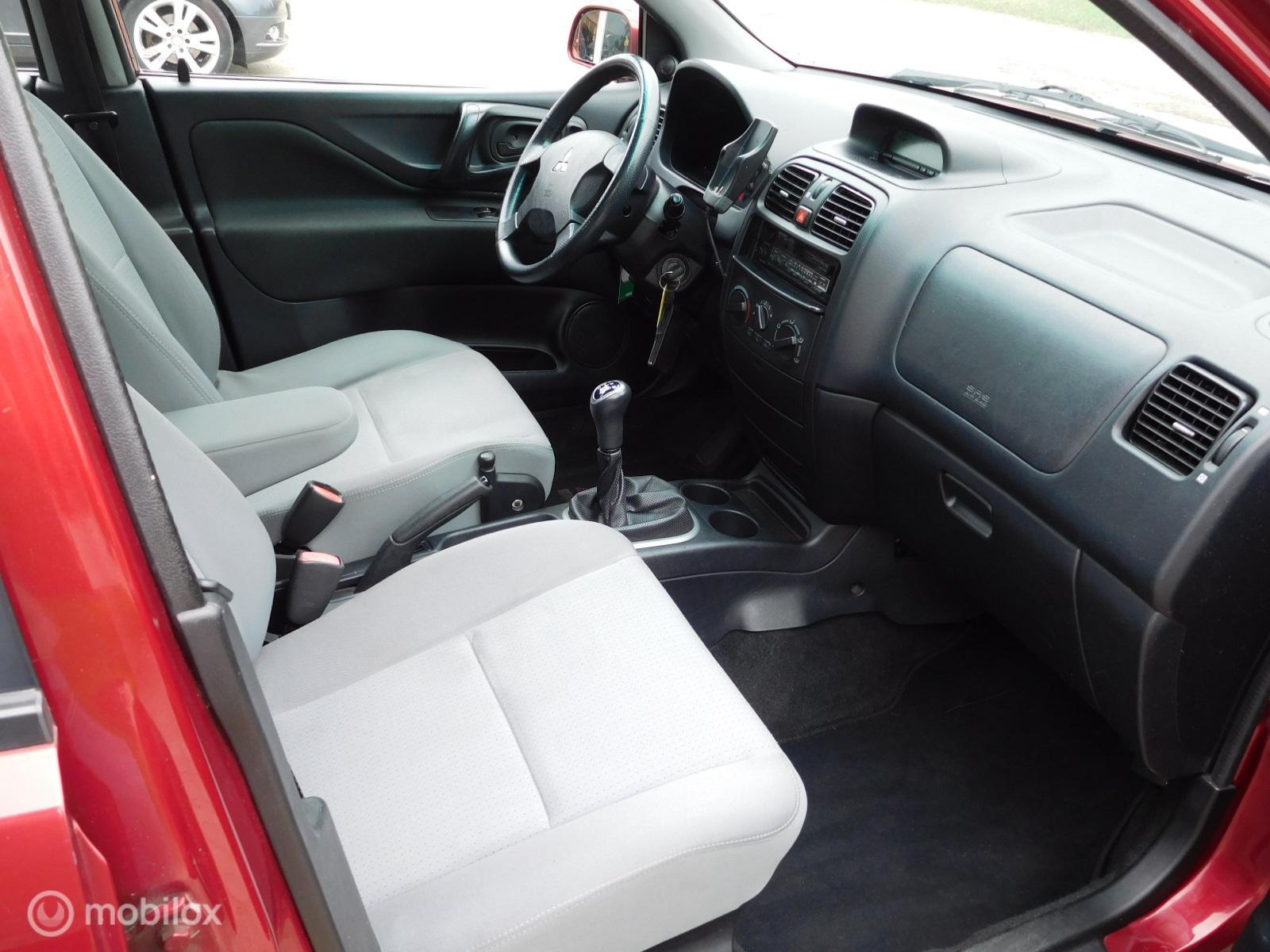 Foto van Mitsubishi Space Star