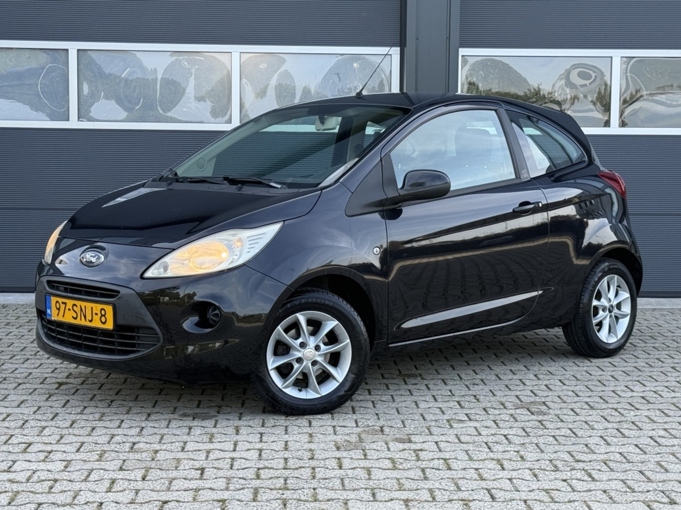 Ford Ka 1.2 Cool & Sound s/s 2011 - voorkant