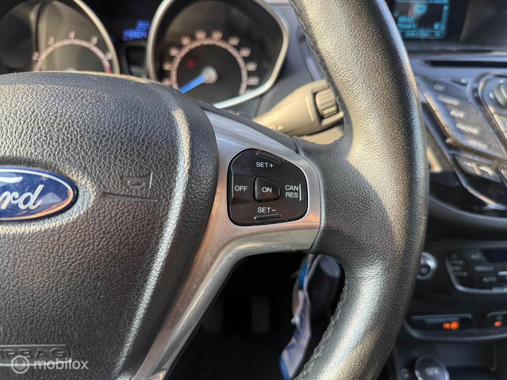 Foto van Ford B-max