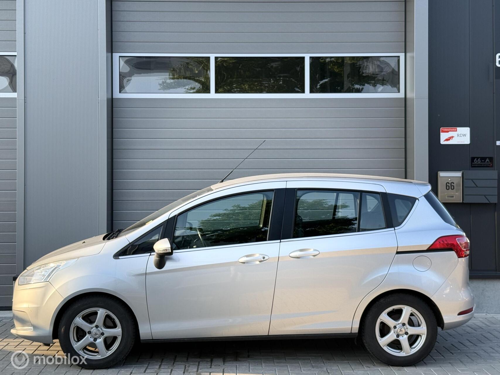 Foto van Ford B-max