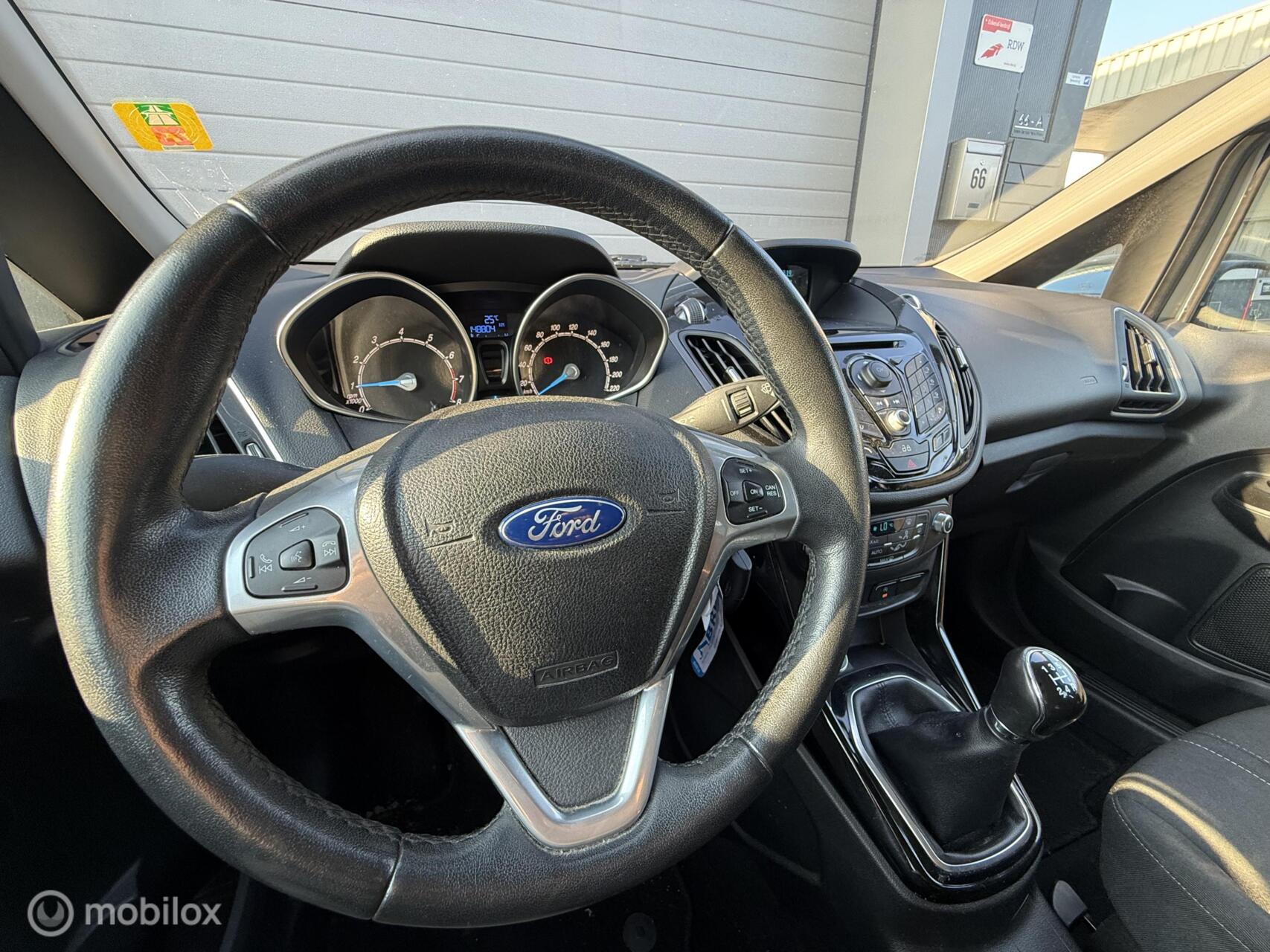 Foto van Ford B-max
