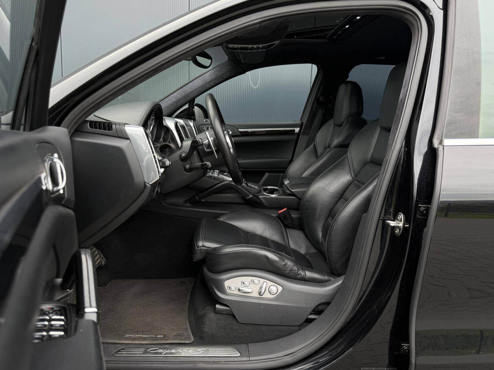 Foto van Porsche Cayenne S Hybrid